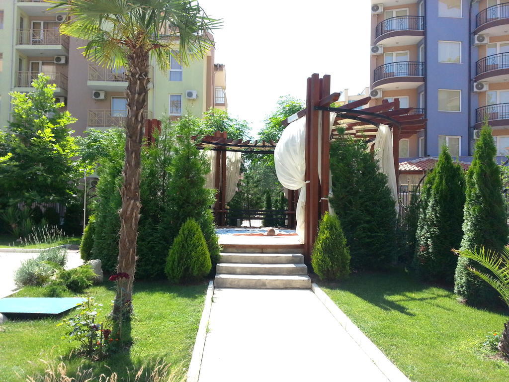 Menada Harmony Suites Apartments Sunny Beach Buitenkant foto